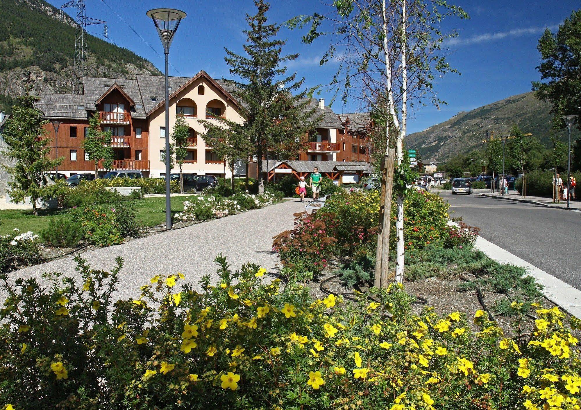 Residence Pierre & Vacances L'Alpaga La Salle-les-Alpes ภายนอก รูปภาพ